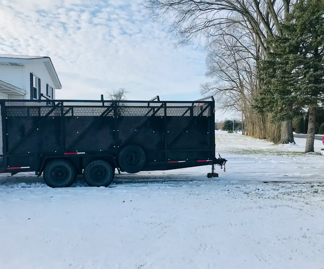 2 Yard Dumpster Rental in Cottrellville, MI